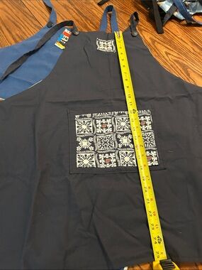 2 United Airlines aprons/ Hawaiian one too !
